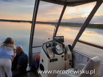 Rejs na zachód słońca z wizytą w Steel Parku