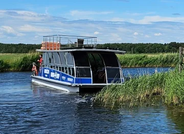 Rejs tramwajem wodnym Wodniczka lub Szuwarka po Krainie44 wysp