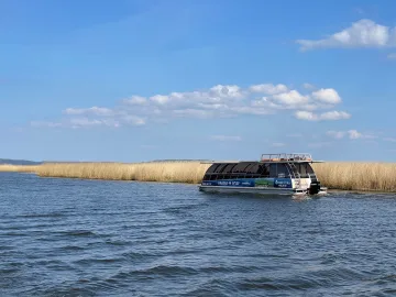 Rejs tramwajem wodnym Wodniczka lub Szuwarka po Krainie44 wysp